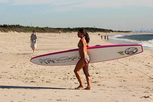 Un surfista en Sandy Hook