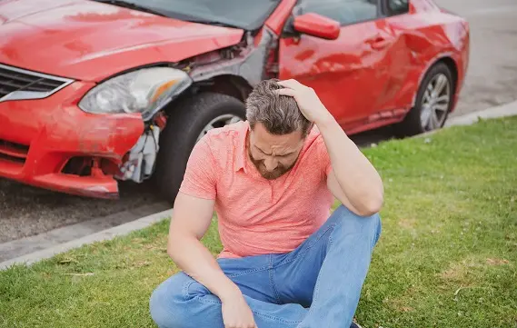 aseguranza de carro despues de accidente Cuánto sube la aseguranza después de un accidente