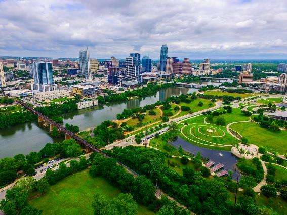 Zilker Park, una de las mejores cosas que hacer en Austin, vista desde el aire