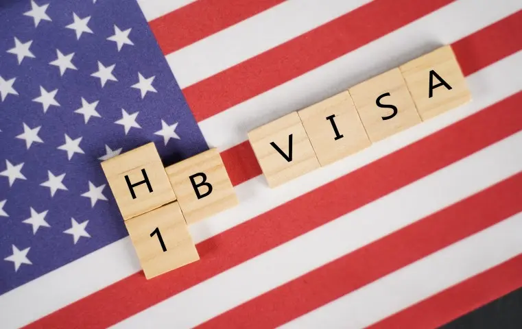 Cómo revisar mi caso de inmigración en Estados Unidos: Guía completa