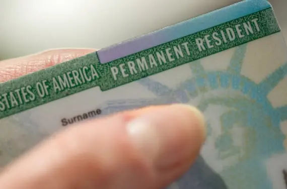 Cómo cambiar visa de turista por residencia en USA