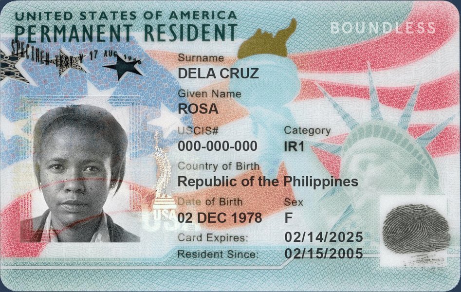 Ejemplo de una Tarjeta de Residente Permanente de EE.UU. (Green Card)